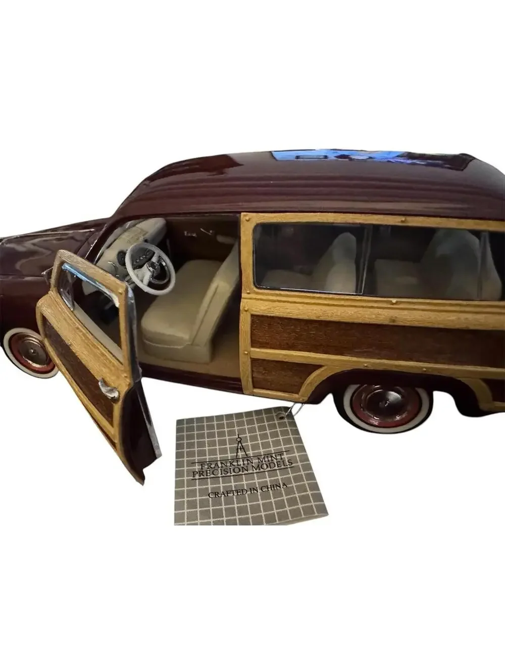 Franklin Mint - 1949 Ford Woody Station Wagon - 1/24 Diecast Scale MINT